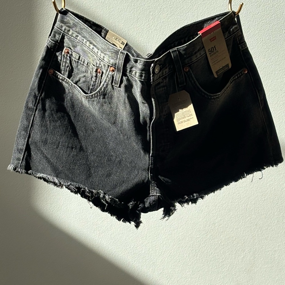 NWT Levi's 501 High-Rise Shorts Sz 31